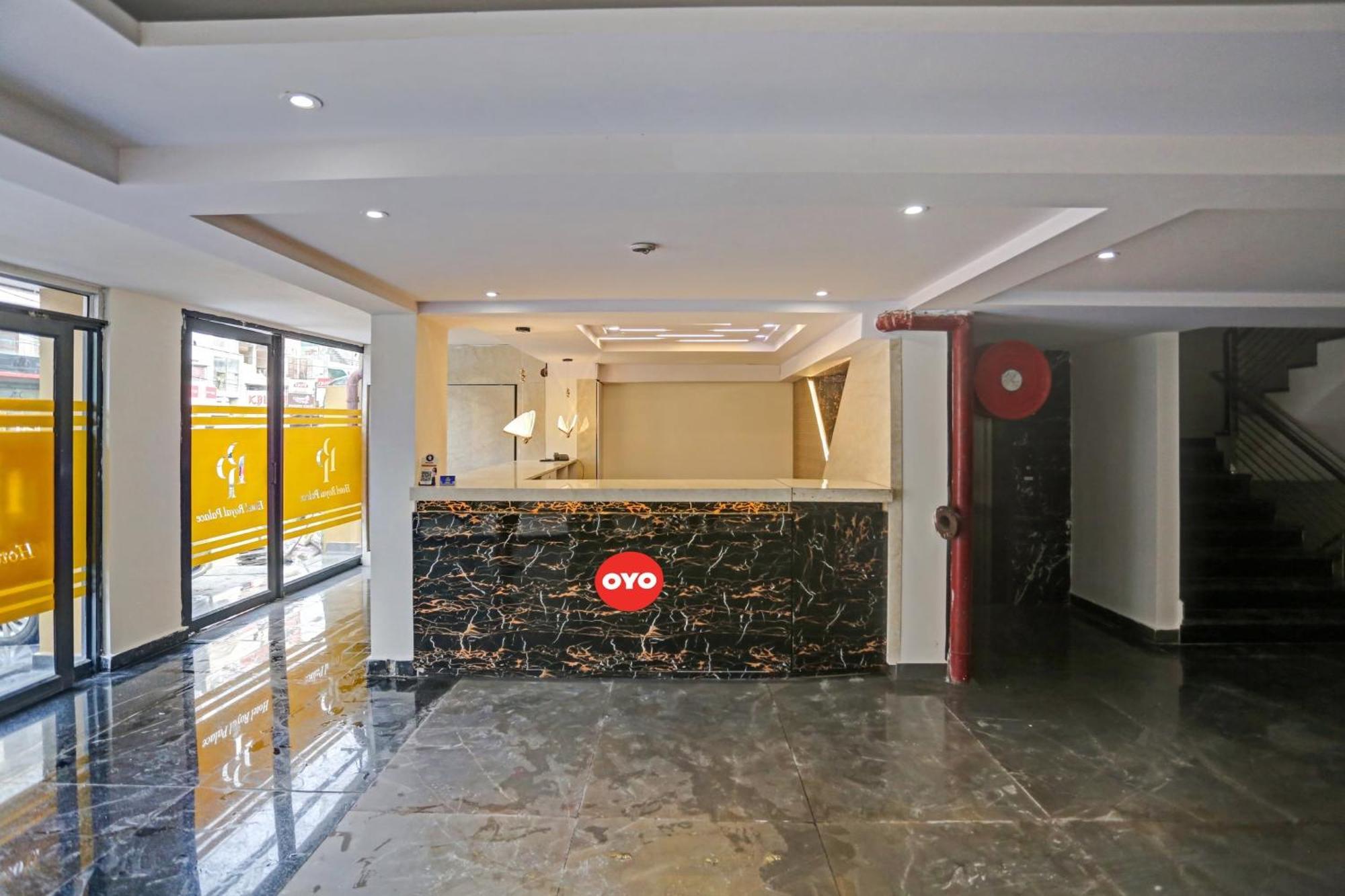 Hotel Oyo Flagship 81255 Royal Palace New Delhi